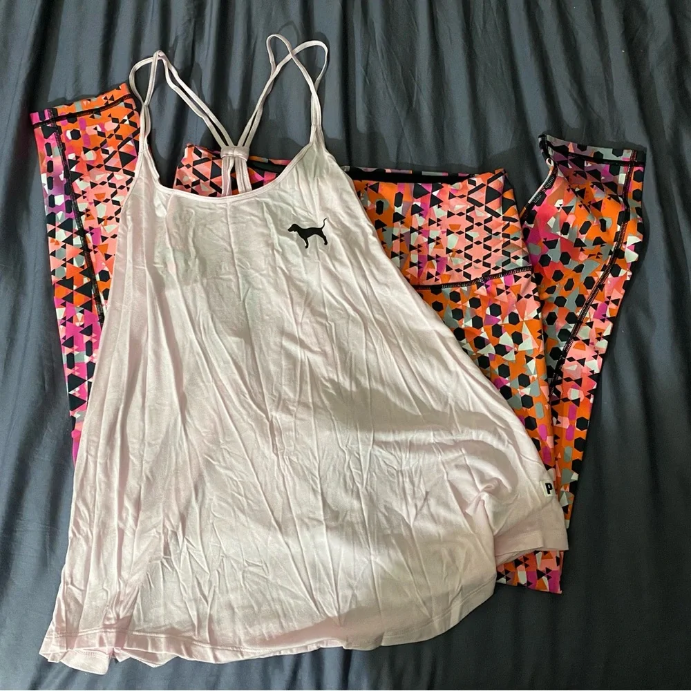 Victoria’s Secret leggings and tank Large - Picture 1 of 5